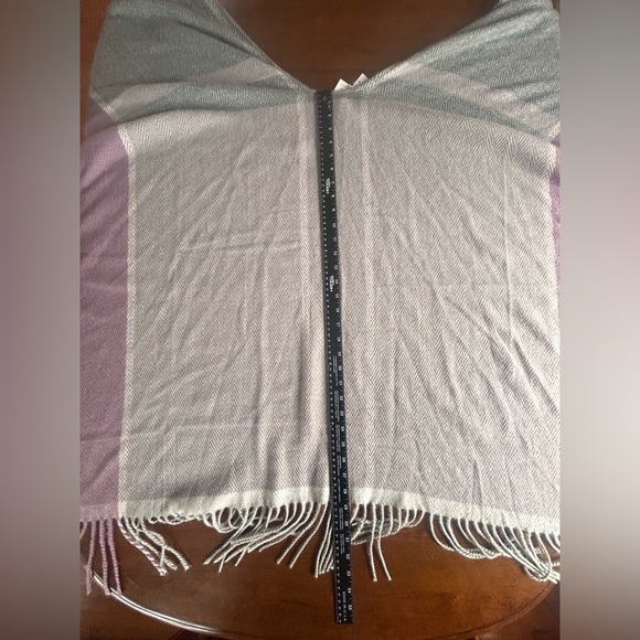 NWT WOOLRICH Reagan Plaid Fringe Hem Shaw Wrap, Wearable Blanket - Picture 6 of 6